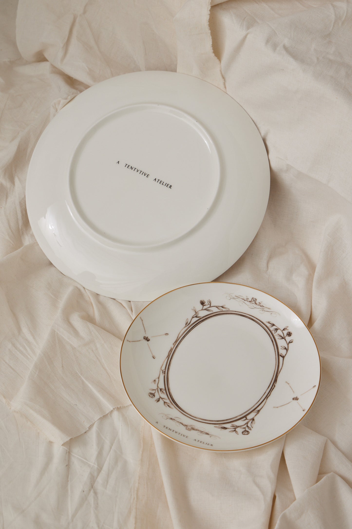 Essi R. Porcelain 8.5''