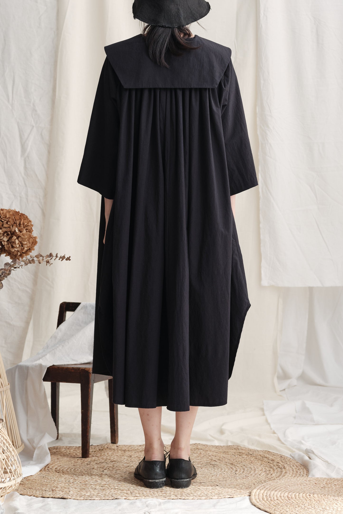 Oversize Gathers Buttoned Dress