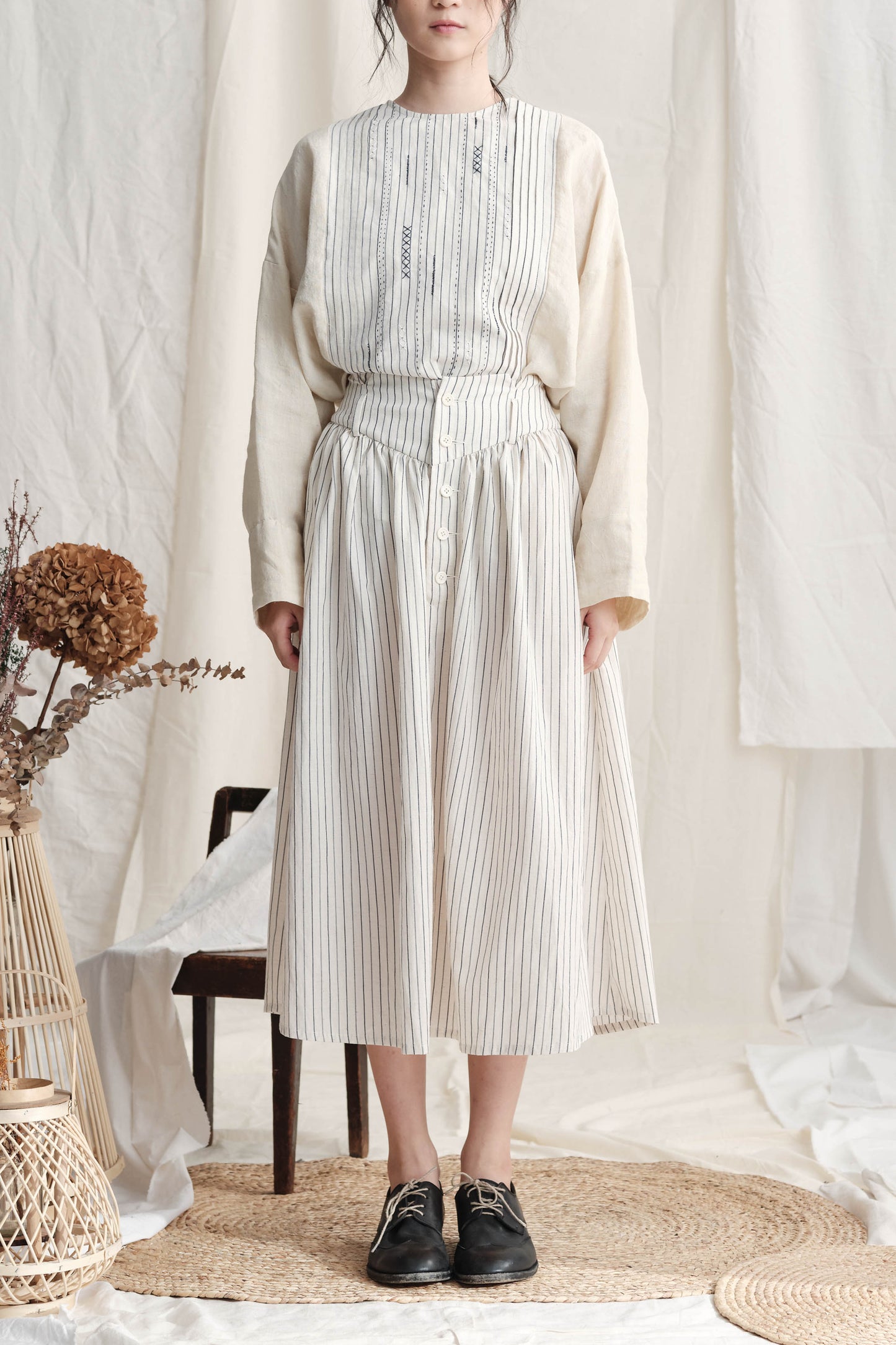 Gathers Buttoned Stripe Skirt