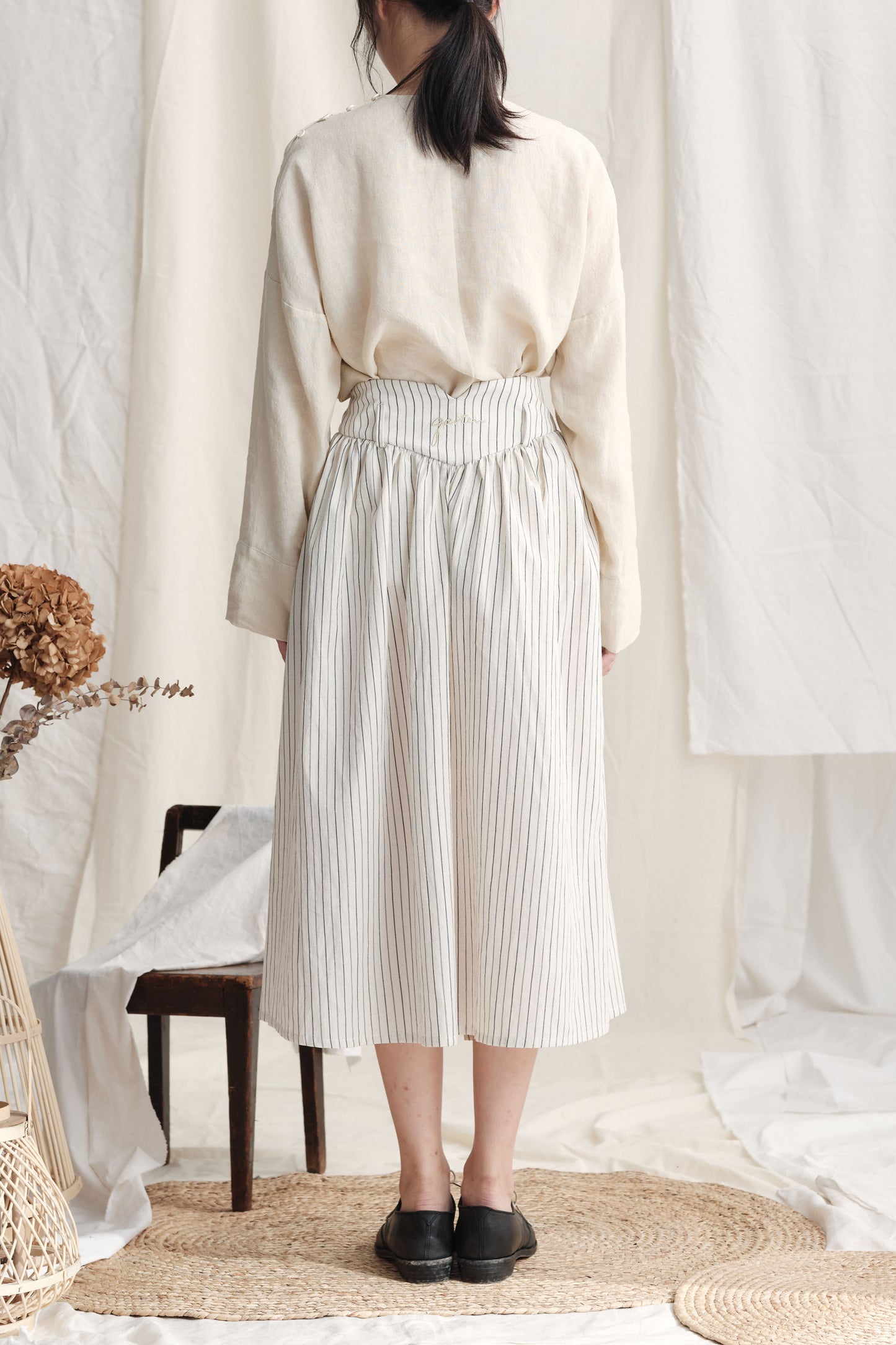 Gathers Buttoned Stripe Skirt