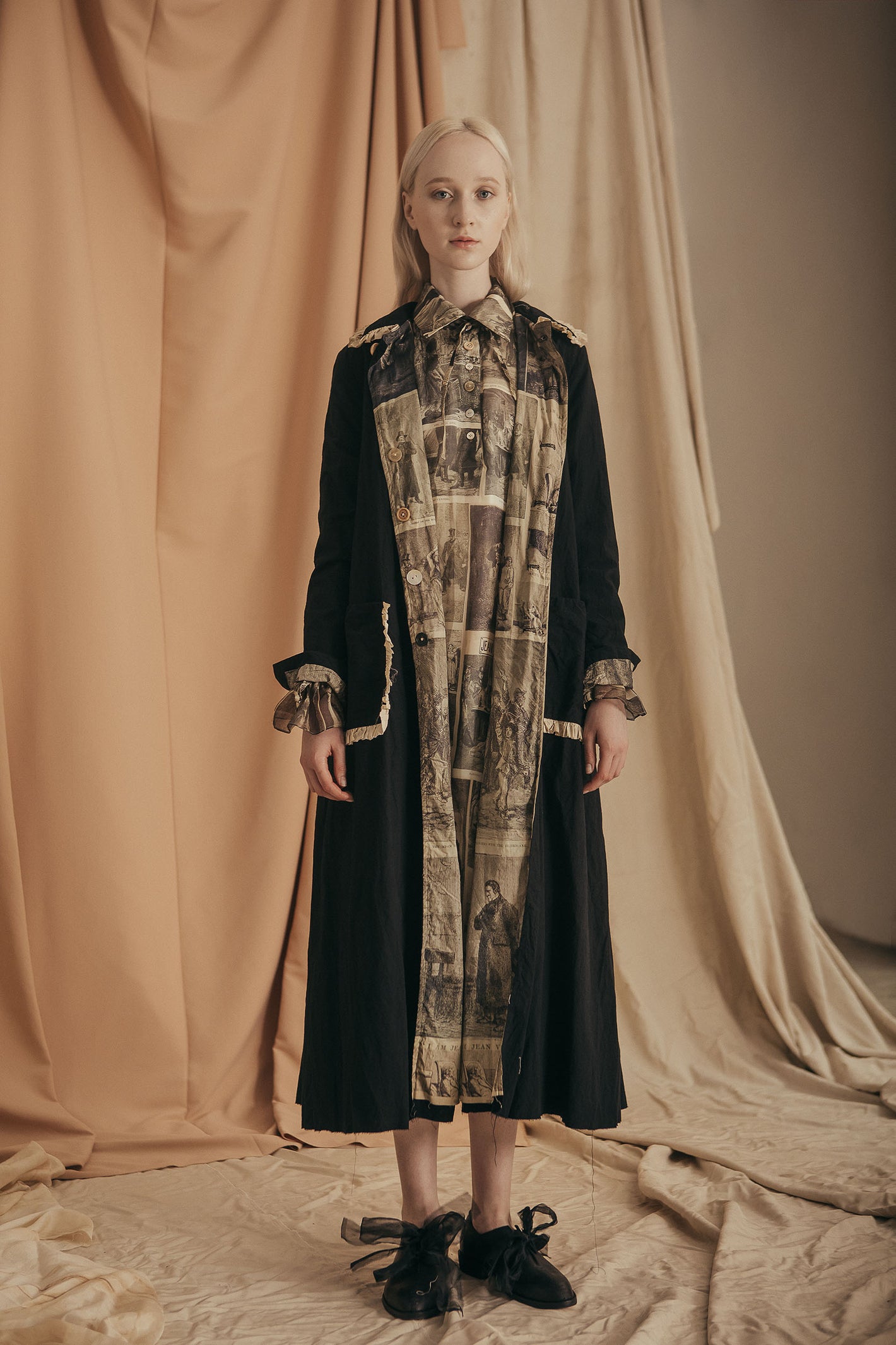 A Tentative Atelier SS20 Lookbook Womens black long coat with printed lining