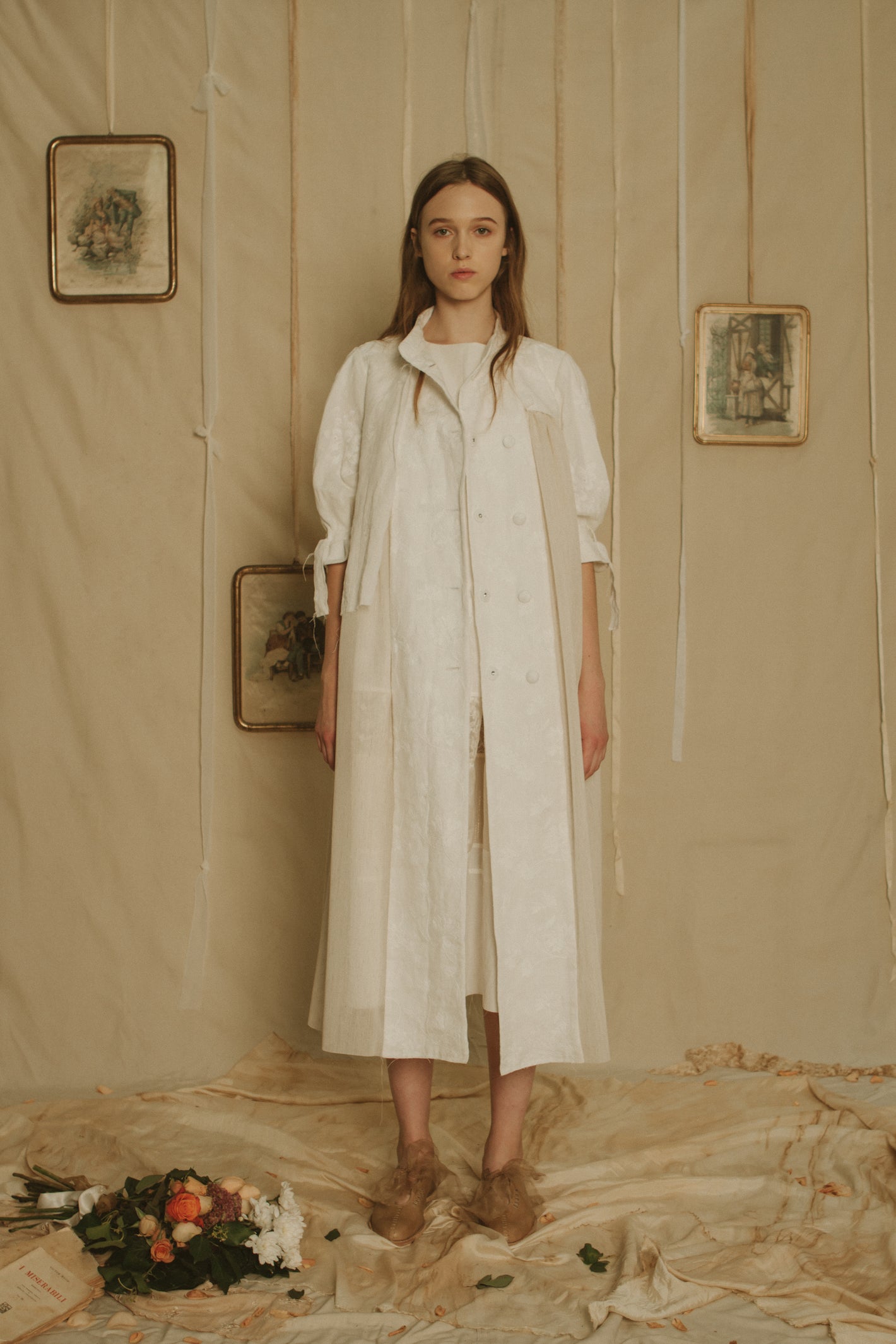 A Tentative Atelier SS19 Lookbook Womens white embroidered half length sleeves coat